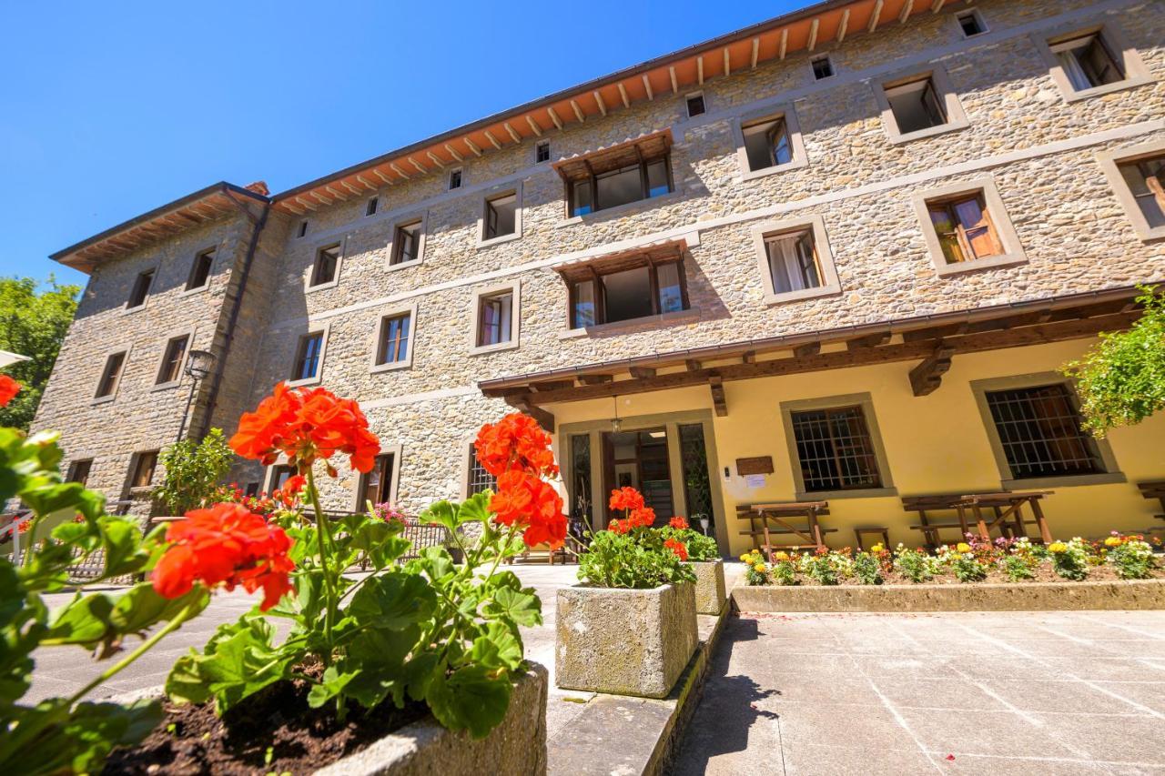 Casa Perferie “Pastor Angelicus” Hotel ลาแวร์นา ภายนอก รูปภาพ